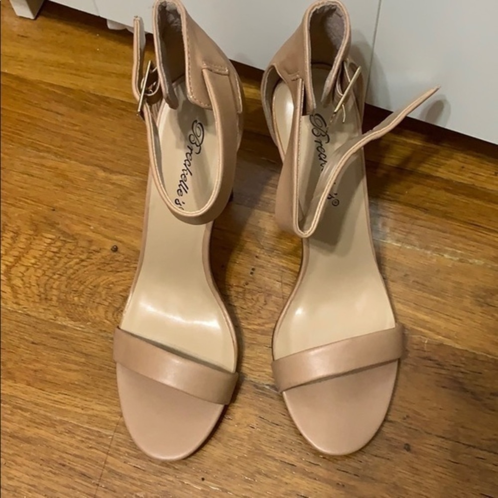 Sandal heels‎